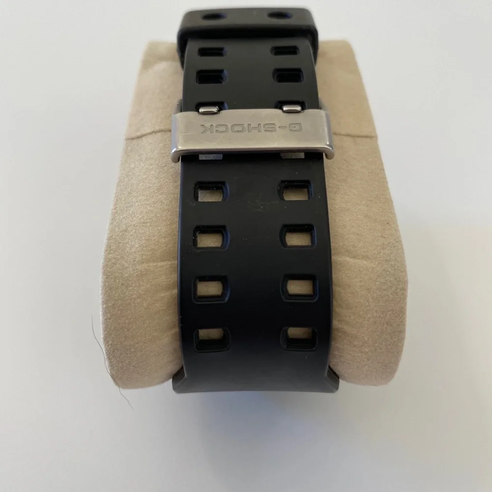 Mens G-Shock GA-110 Analog-Digital watch - Picture 5 of 6